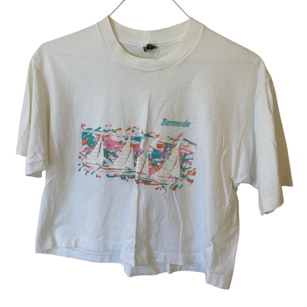 Vintage Women’s White Bermuda Crop Graphic T-Shirt